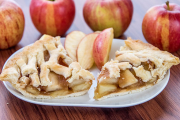 fresh baked sliced apple pie