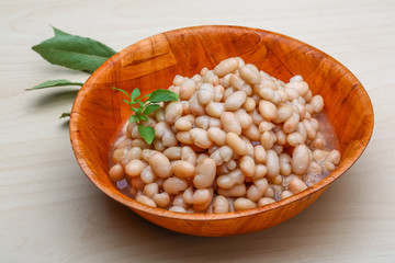 White canned beans