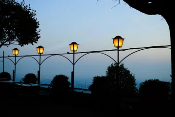Photo sur Plexiglas Monument artistique Bergamo città alta, di notte, panorama bergamo piazza, fontana 