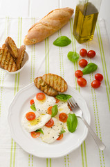 Salad of mozzarella and tomatoes