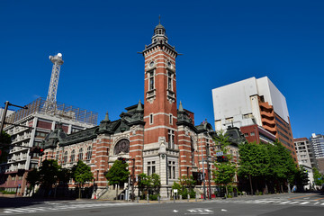 Fototapeta na wymiar 晴れた日の横浜市開港記念会館（通称：ジャックの塔）