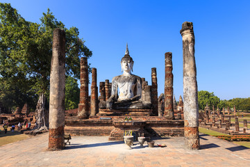 Chapel and Buddha statue in Wat Maha That, Shukhothai Historical