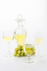white wine and grapes