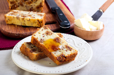 Seeded loaf bread