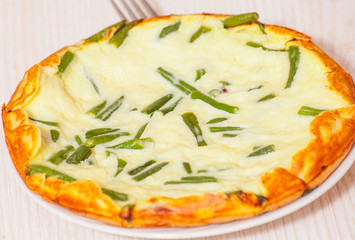 Omelet with green bean