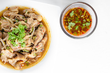spicy pork salad