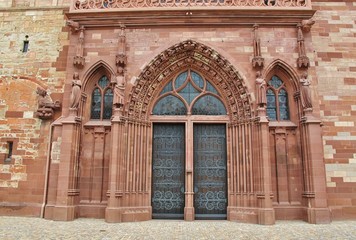 Portal des Basler Münsters
