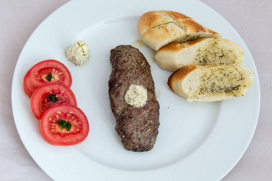 Rumpsteak mit Kr&auml;uterbutter