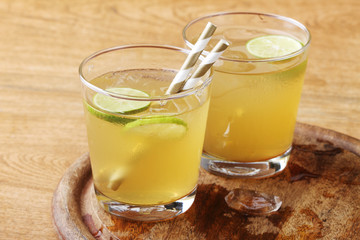 cold gold soft drink from lime and honey