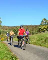 Obraz premium Radtour im Herbst