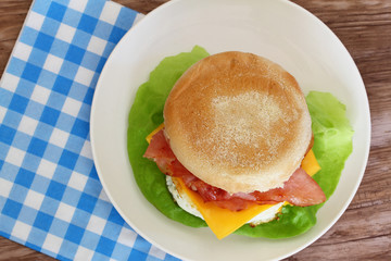 Egg and bacon muffin
