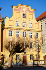 Fototapeta premium Patrizierhaus in der Altstadt von Neuburg an der Donau