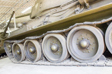 Obraz na płótnie Canvas truck and wheels of the Soviet tank.
