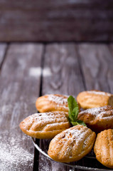 Madeleine cookies with cinnamon