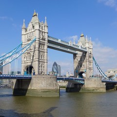 Fototapeta na wymiar London's Tower Bridge