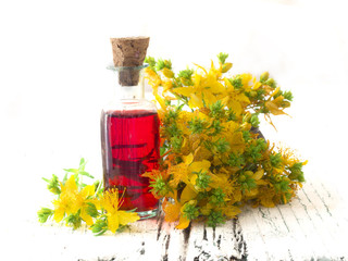 St John's wort oil, alternative medicine