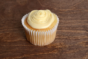 vanilla cream cupcake