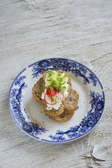 sandwich with cottage cheese, cucumber and radish 