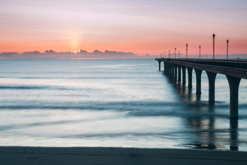 Obraz premium Pier at sunrise