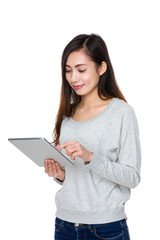 Fototapeta premium Woman use of tablet