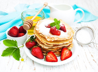Pancakes with strawberries