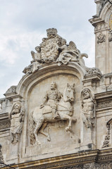 Fototapeta na wymiar Ayuntamiento de Lyon, Francia, Luis XIV a caballo