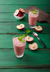 Nectarine smoothie with mint