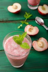 Nectarine smoothie with mint