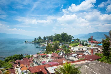 Foto op Plexiglas Parapat dorp, Sumatra, Indonesië © Mazur Travel
