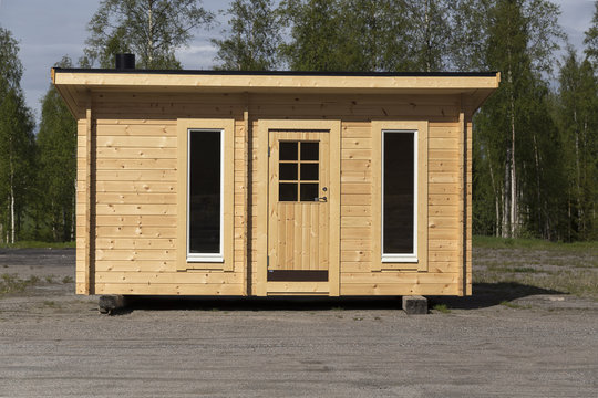 A typical cabin that you can find in Sweden, called Friggeboda 
