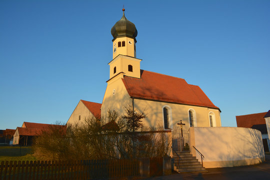 Kath. Kirche "St. Michael" in Meilenhofen - Bayern