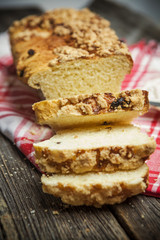 Home bun with raisins