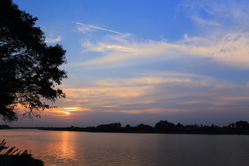 Obraz na płótnie Canvas Sunset and rivers