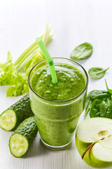 Healthy green smoothie