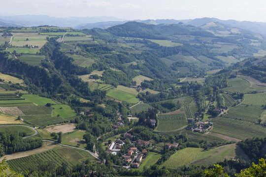 Panorama di Zattaglia visto dalla cima di monte Mauro