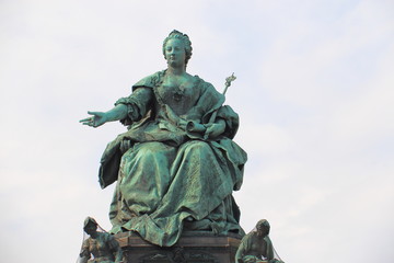 Fototapeta na wymiar MariaTtheresia Denkmal, Wien