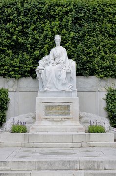 Sissi Denkmal, Wien Volksgarten