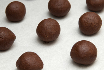 making chocolate cookies