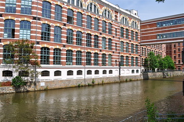 Wohnraum und Ateliers am Fluss, Leipzig