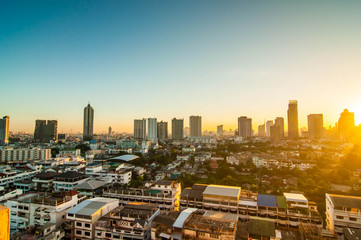 Fototapeta na wymiar Sunrise morning in Bangkok city.