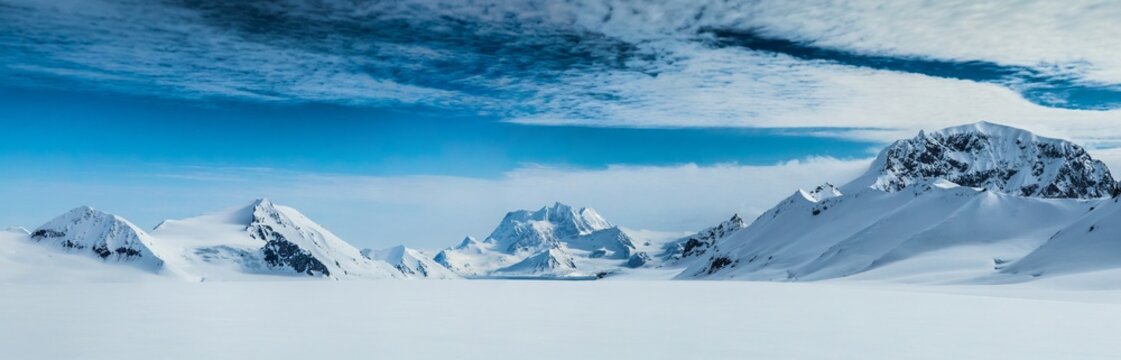Fototapeta Arctic spring in south Spitsbergen