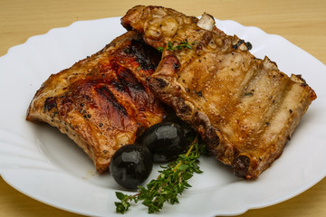 Roasted pork ribs