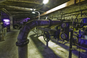 Old factory industrial interior  © 123M
