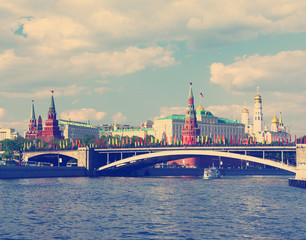Fototapeta na wymiar View of Moscow river and Kremlin embankment