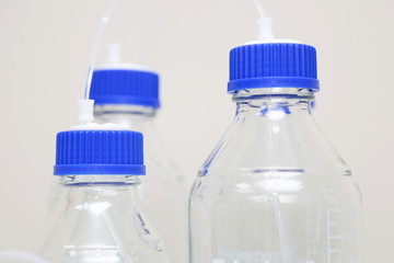  Laboratory bottles