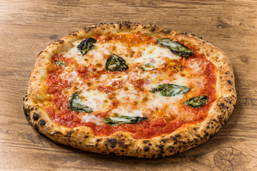 ピッツア　マルゲリータ　Margherita Pizza