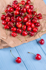 Obraz na płótnie Canvas fresh cherries