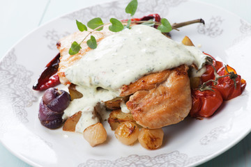 Chicken steak in gorgonzola sauce