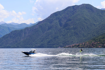 Fototapeta premium Surfer on the lake