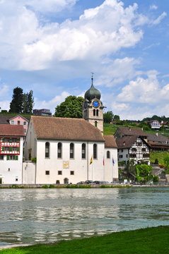 Eglisauer Kirche am Rhein